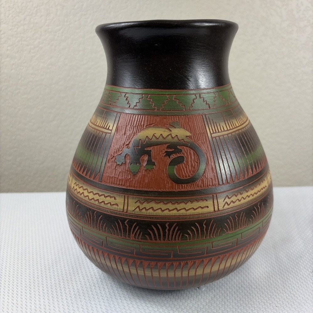 Handmade Signed V. Harvey Navajo Pottery Piece Vase 9" Tall, 2007